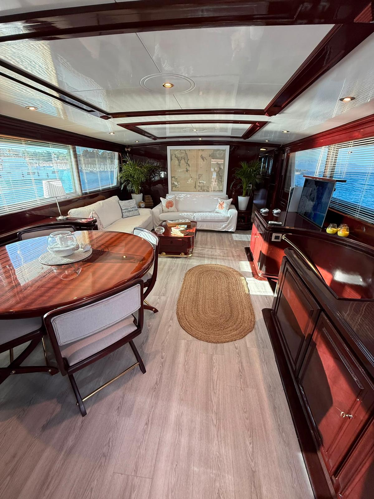 Velora74