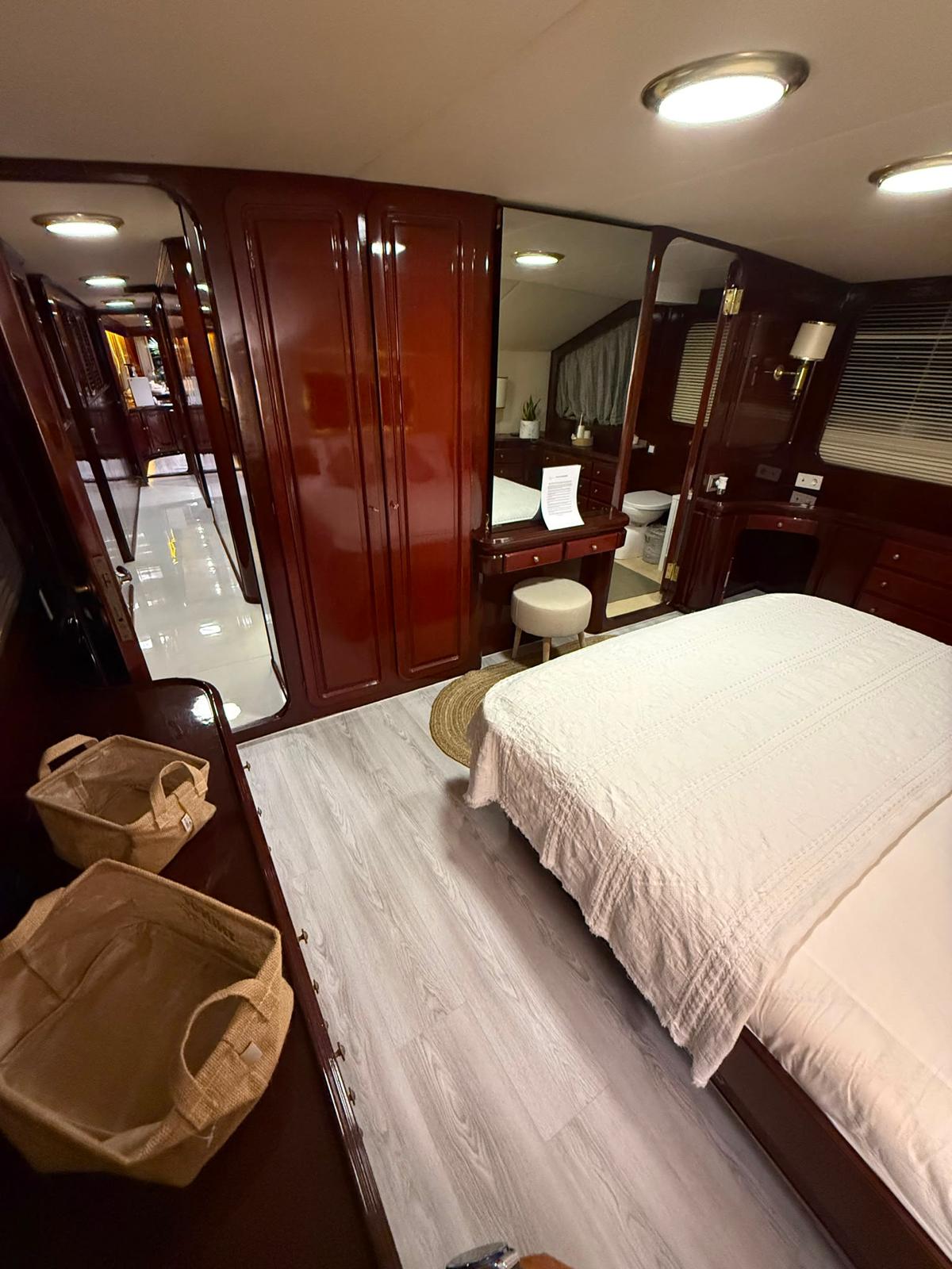 Velora53
