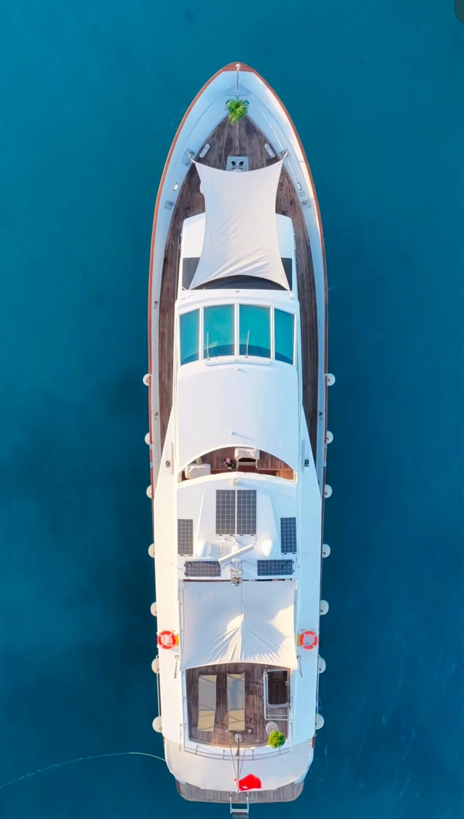 Velora34