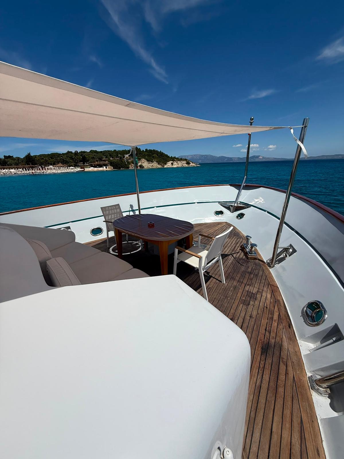 Velora76